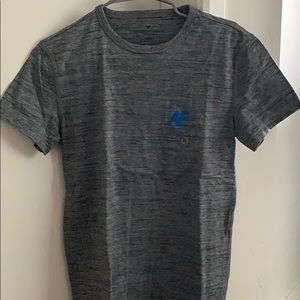 American Eagle Flex fit dark grey tee